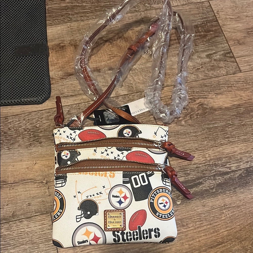 Dooney & Bourke Steelers Crossbody Bag